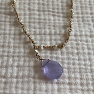 Stunning Gold & Pearl necklace with Teardrop Stone